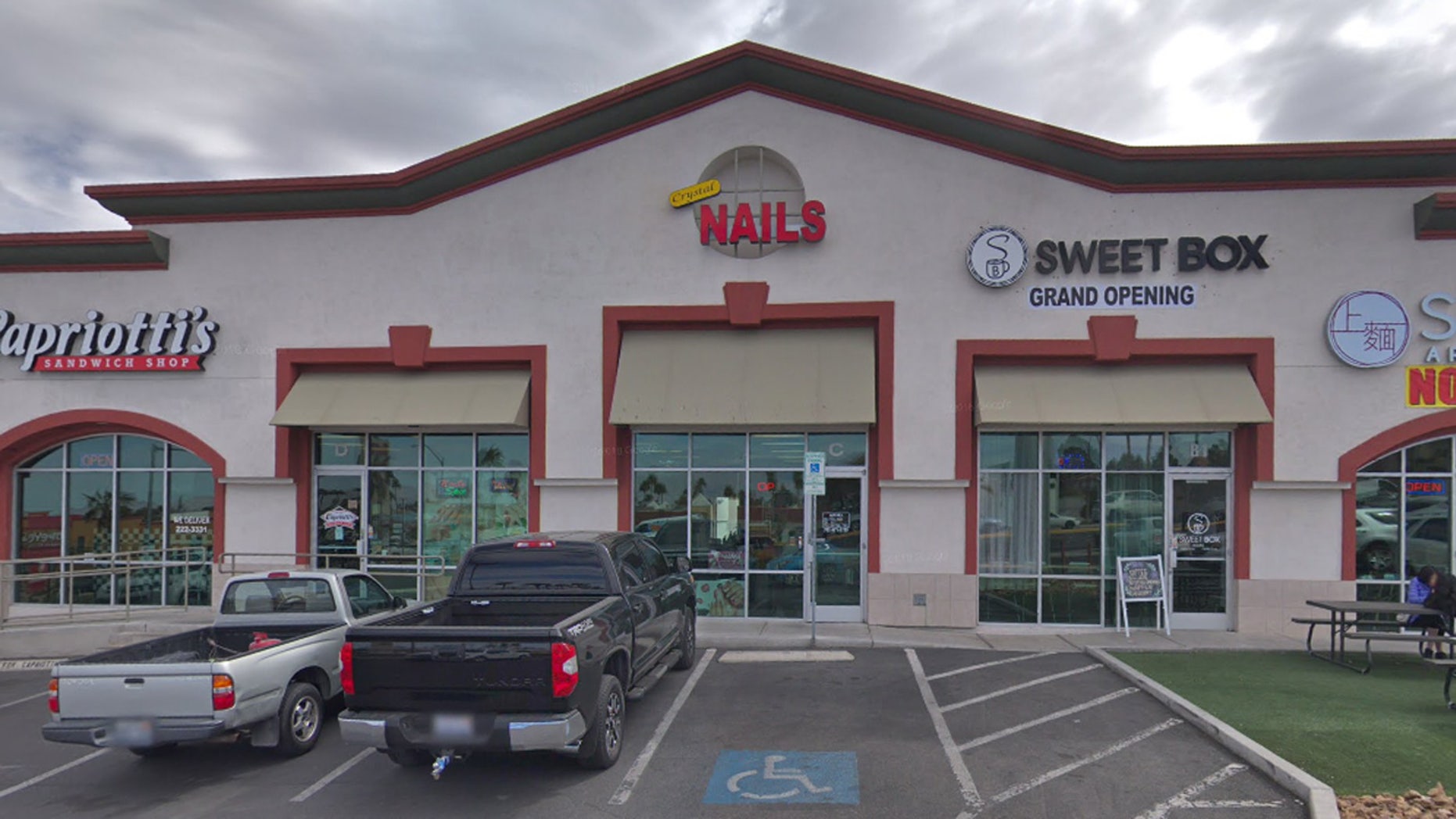 Customer runs over, kills Nevada manicurist after failing to pay