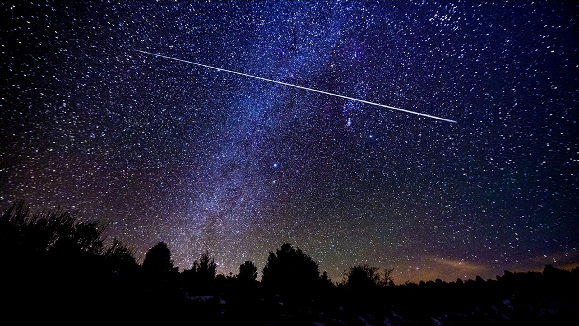 The fireball zoomed over Cambridge, Minnesota early Thursday morning. (iStock)