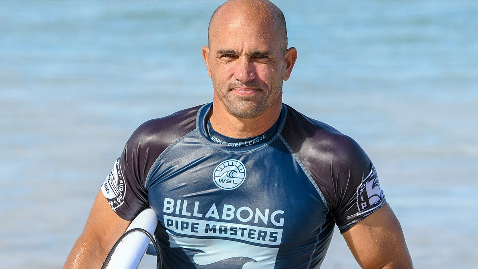 Kelly Slater competes during Billabong Pipe Masters on December 16, 2018 in Pupukea, Hawaii.