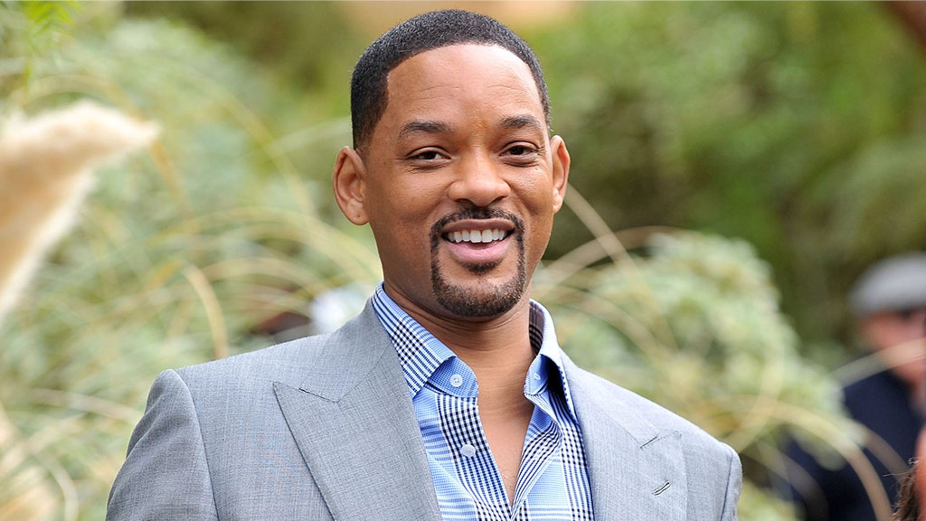 In the upcoming, live-action adaptation of “Aladdin,” Will Smith steps into the role of the beloved Genie, and in an interview with Entertainment Weekly, he discussed the task he faced in taking on a character originally played by Robin Williams.