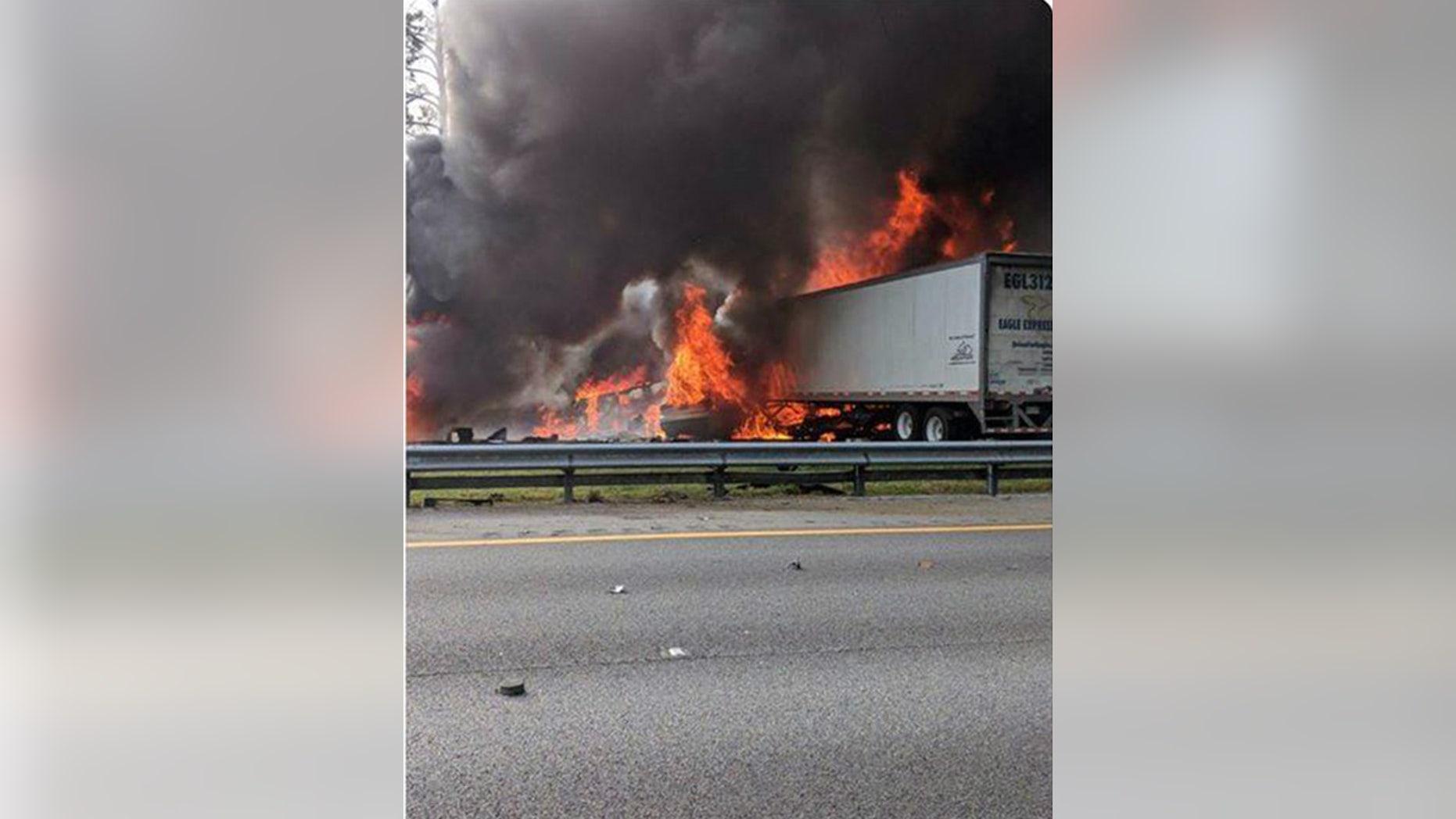 Florida interstate crash kills at least 6, injures 8