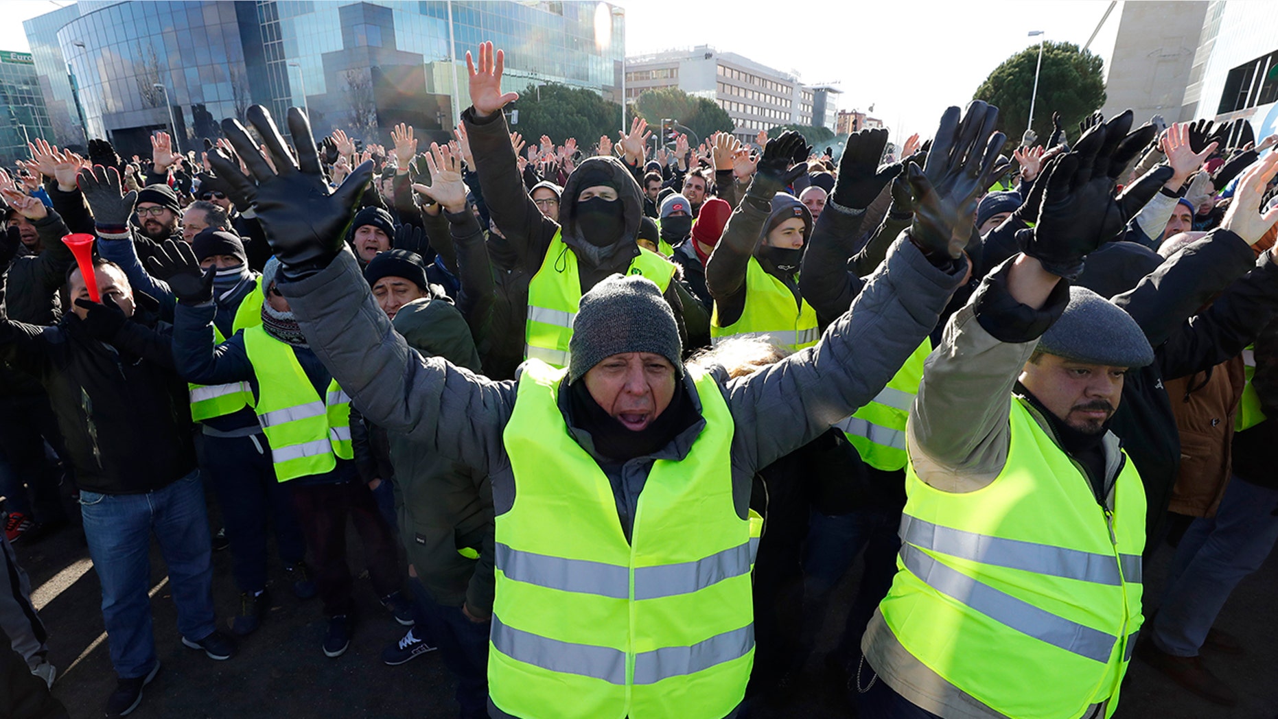 Exciting Spanish taxi drivers demand more rules for app-based horseback riding services and block access to a trade show center in Madrid, where a major tourism fair begins on Wednesday.
