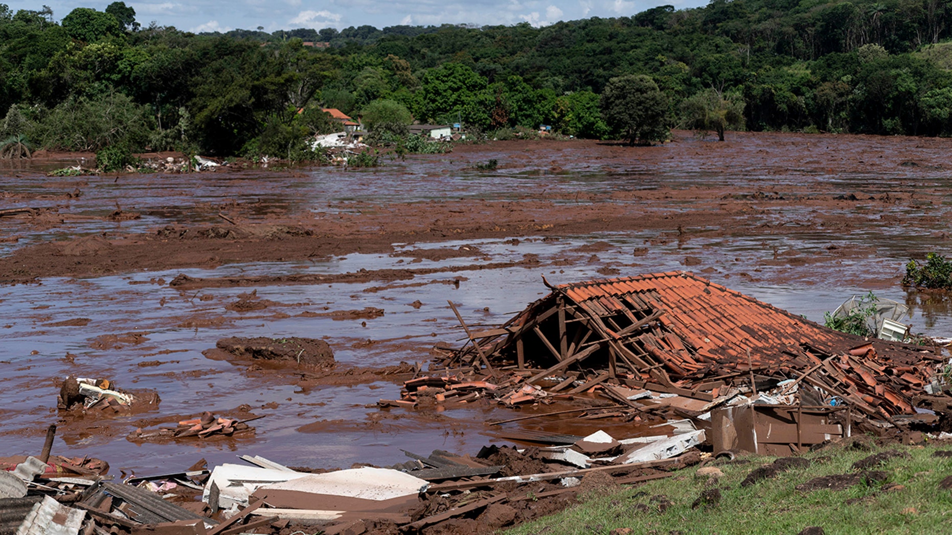 Vale Dam Collapses In Southeastern Brazil, Up To 200 Missing | Fox News