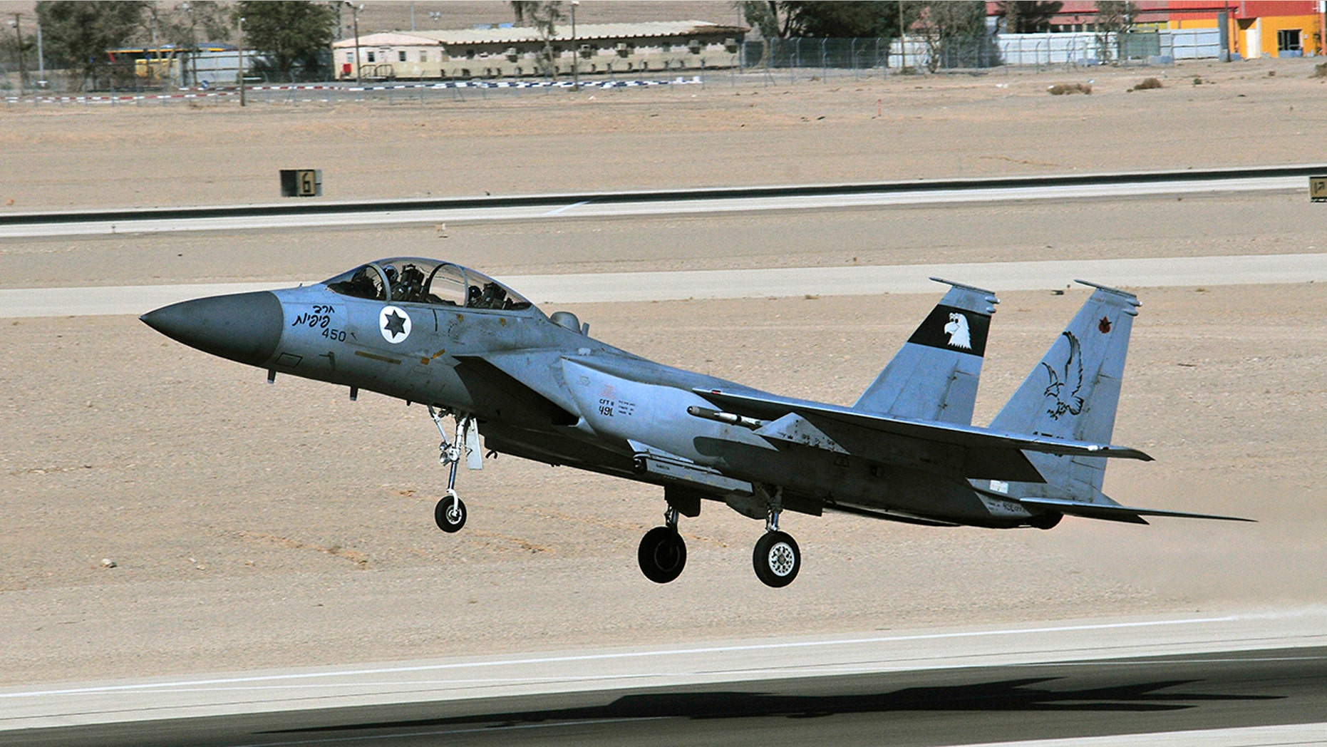 Israel's entire F-15 fleet has been grounded after a cockpit canopy detached from an aircraft last week.