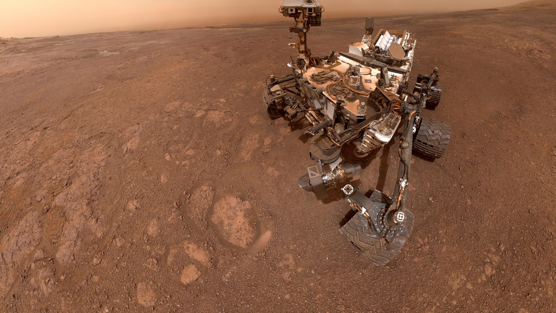 NASA’s Curiosity Mars Rover Snaps Stunning Selfie, Starts New Adventure ...