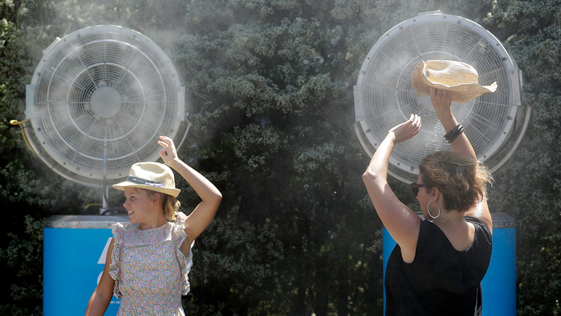 Australia records four of the hottest days on record in past 10 days as it struggles with heatwave