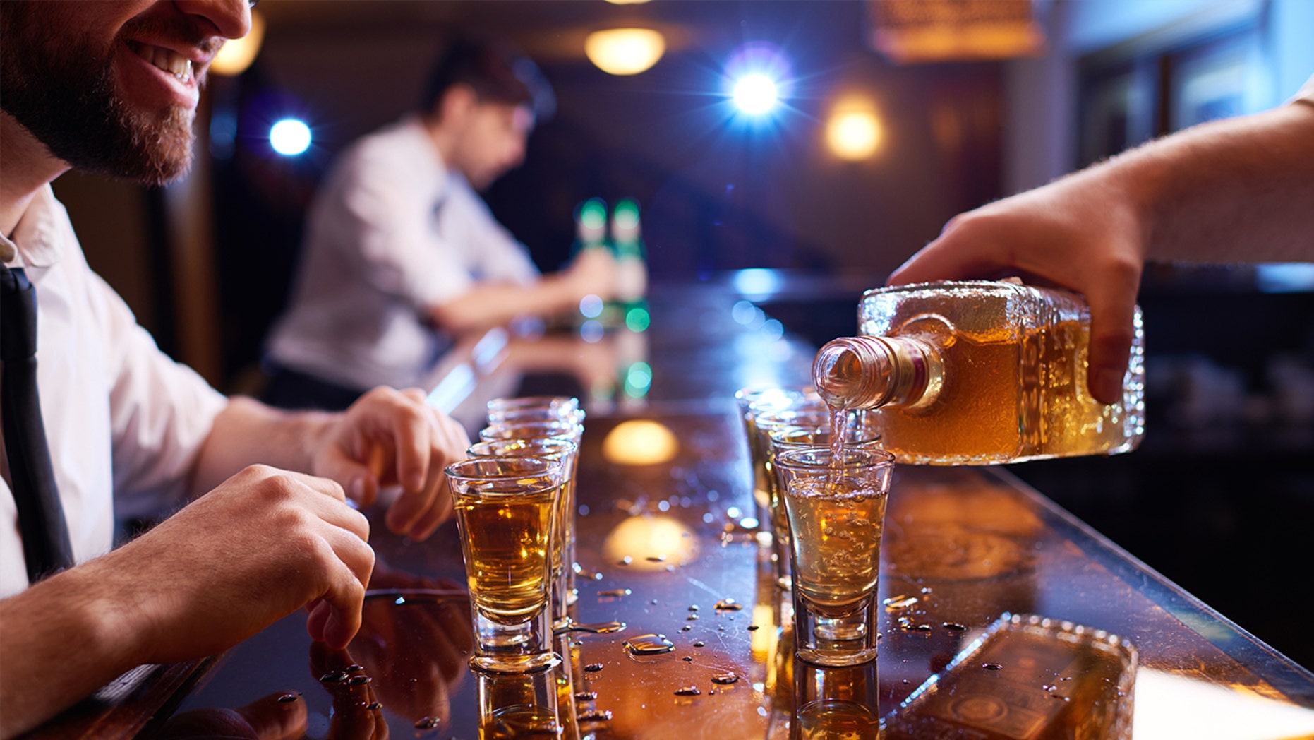 Oregon Bar Sues Bartender For 115g For Drinking On The Job Fox News