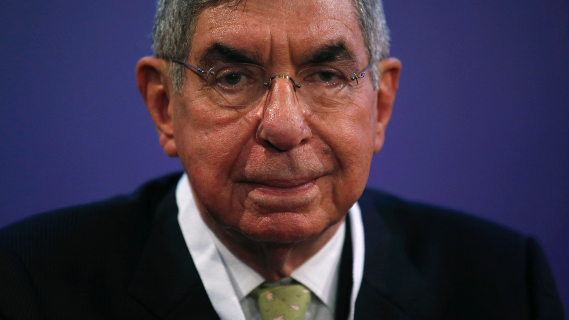 FILE - In this Nov. 13, 2015 file photo, Costa Rican 1987 Nobel peace laureate and former president of Costa Rica, Oscar Arias, looks at the media during the opening ceremony of the XV World Summit of Nobel Peace Laureates at the University in Barcelona, Spain. Arias has been accused of sexual assault by a nuclear disarmament activist, a charge he denies. She filed a criminal complaint on Monday, Feb. 4, 2019. (AP Photo/Manu Fernandez, File)