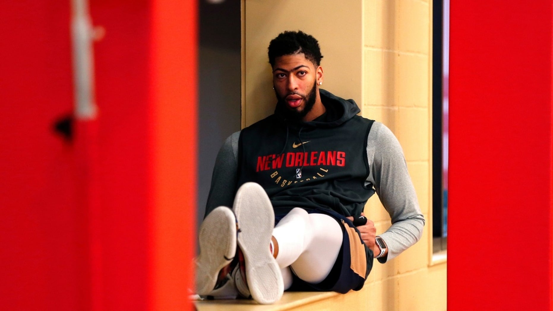 Anthony Davis’ dad says he doesn’t want son playing on Boston Celtics