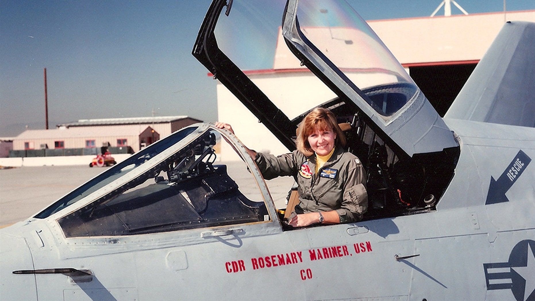Rosemary Mariner, first woman to fly tactical fighter jet for Navy, dead at 65