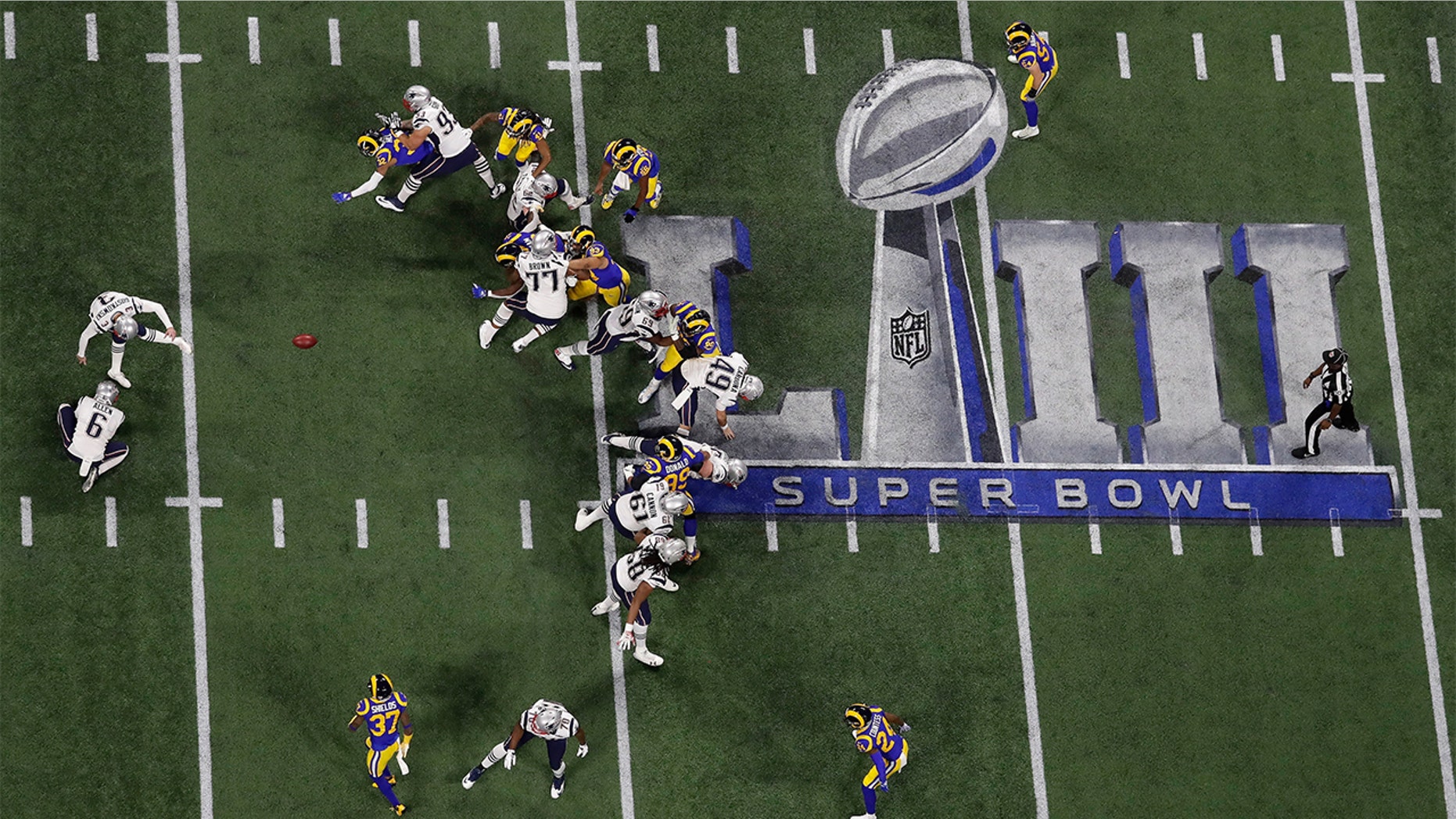 New England Patriots' Stephen Gostkowski (3) attempts a field goal against Los Angeles Rams during the first half of the NFL Super Bowl LIII football game Sunday in Atlanta. Gostkowski missed the field goal. (AP Photo/Morry Gash)