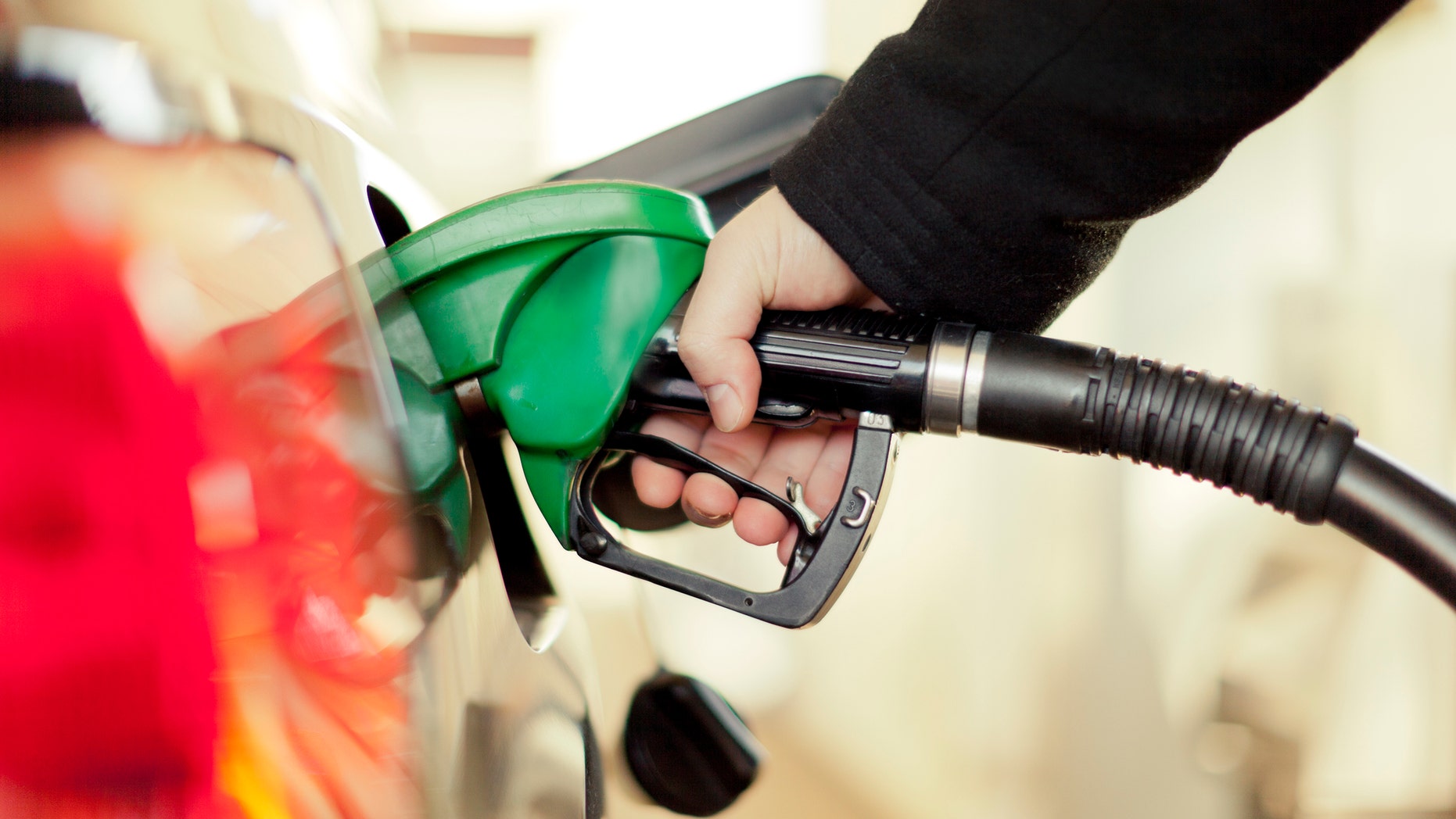 The smell of gasoline is toxic, especially when breathed in large amounts.<br data-cke-eol="1">