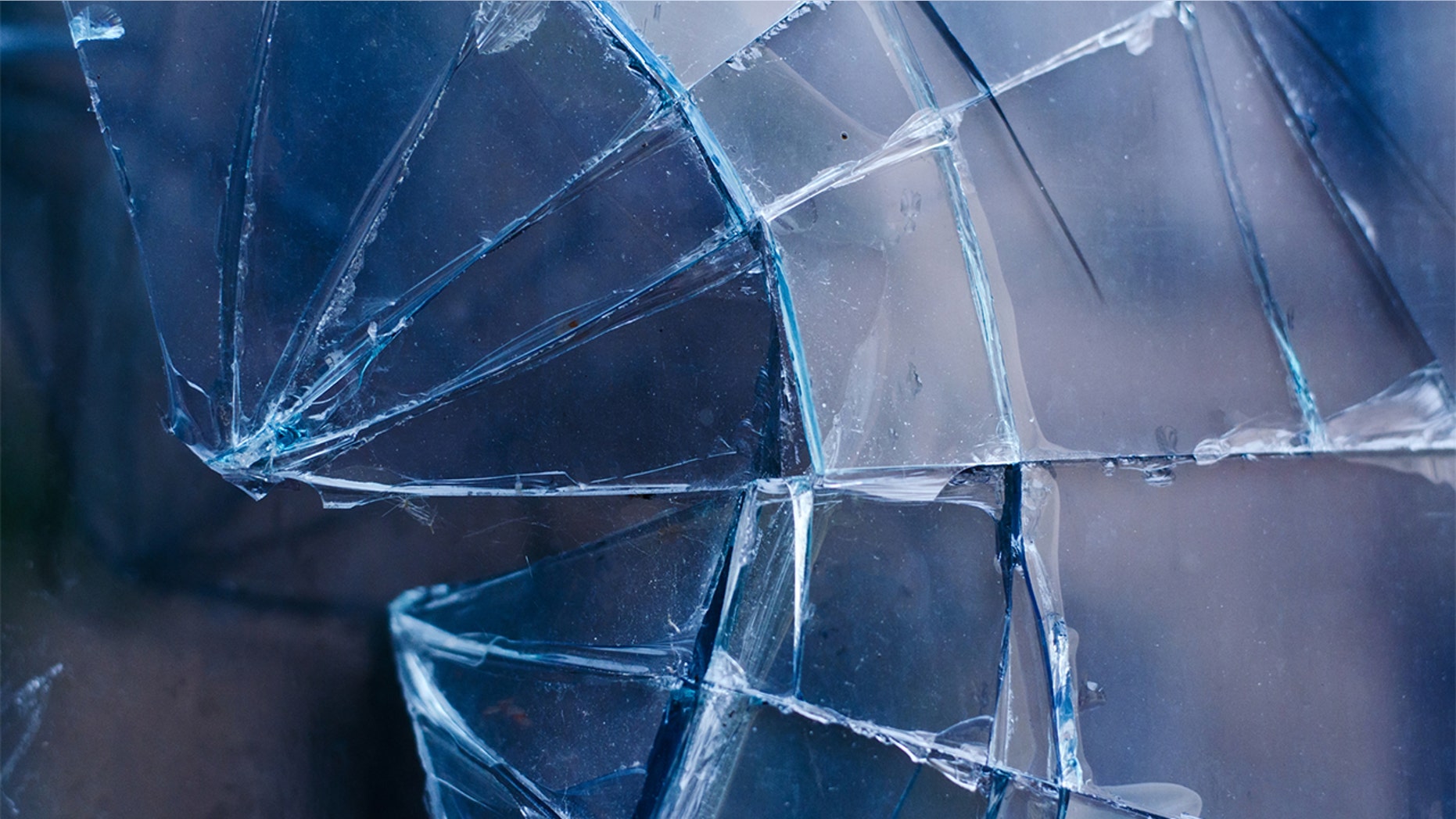 The suspect in a Georgia home invasion broke in through a window, authorities say. (iStock)