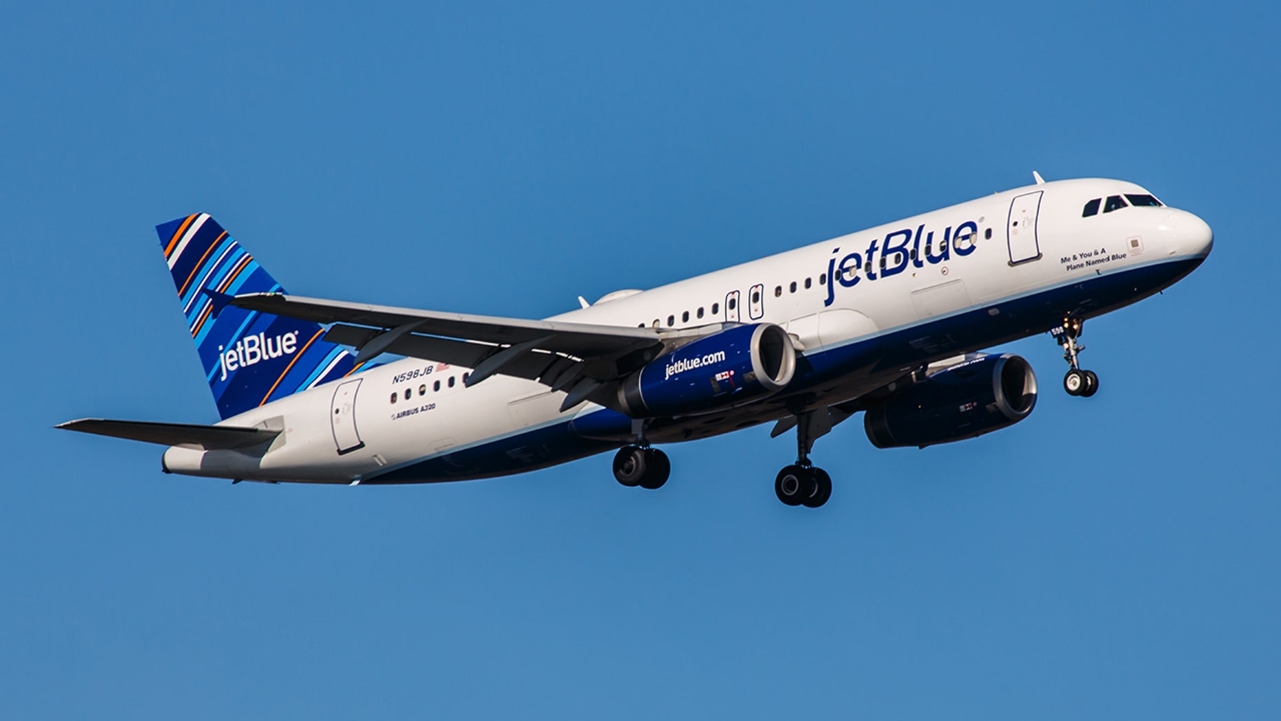 JetBlue Passenger Gives Birth To Baby Boy On Flight From Puerto Rico To ...