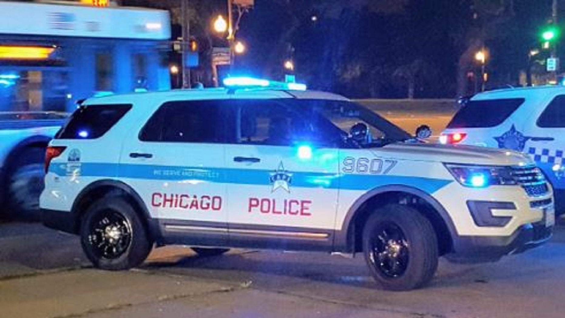 Off-duty Chicago police officer found fatally shot; no foul play suspected