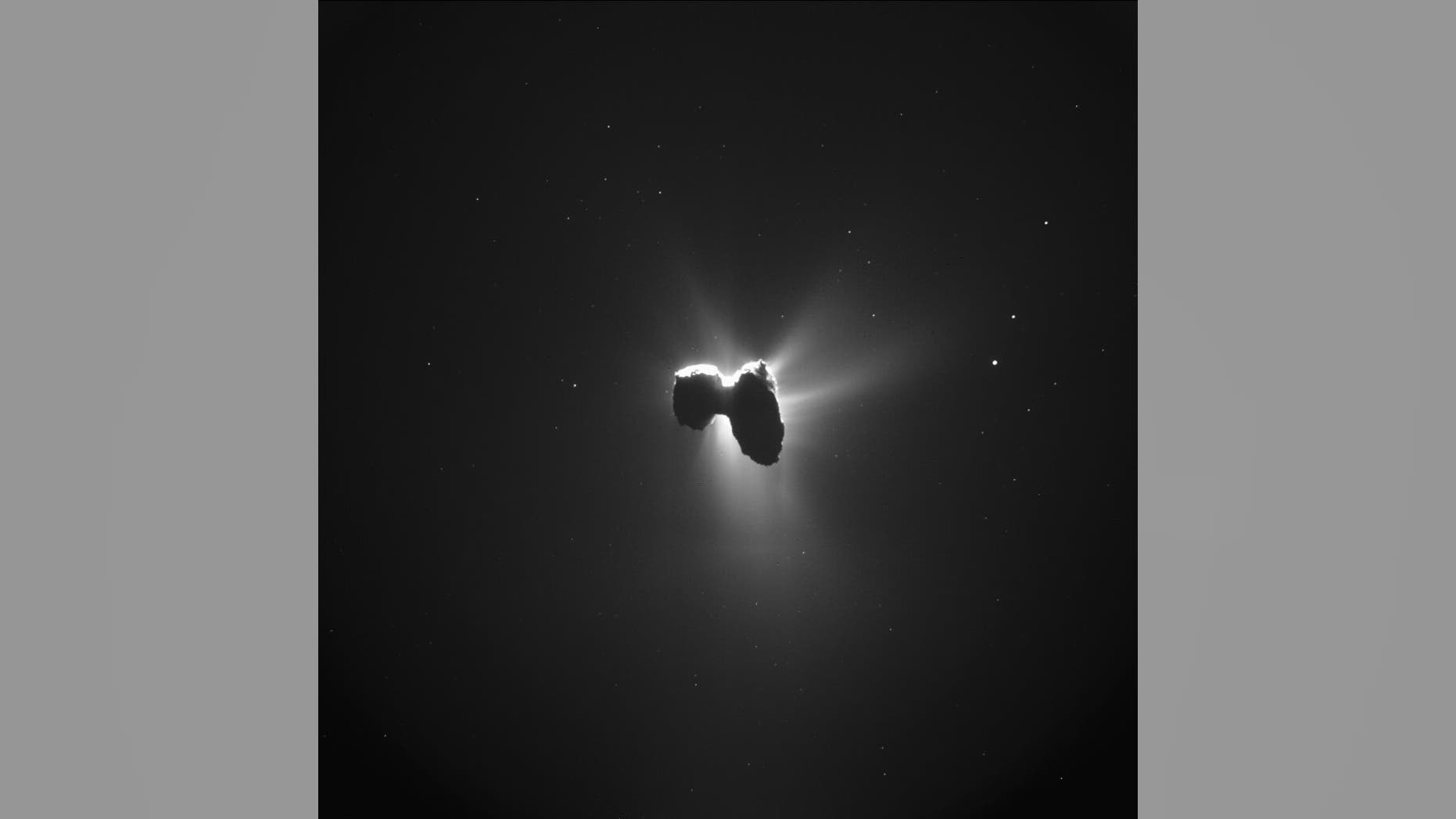 Rosetta made this image of the comet as it approached