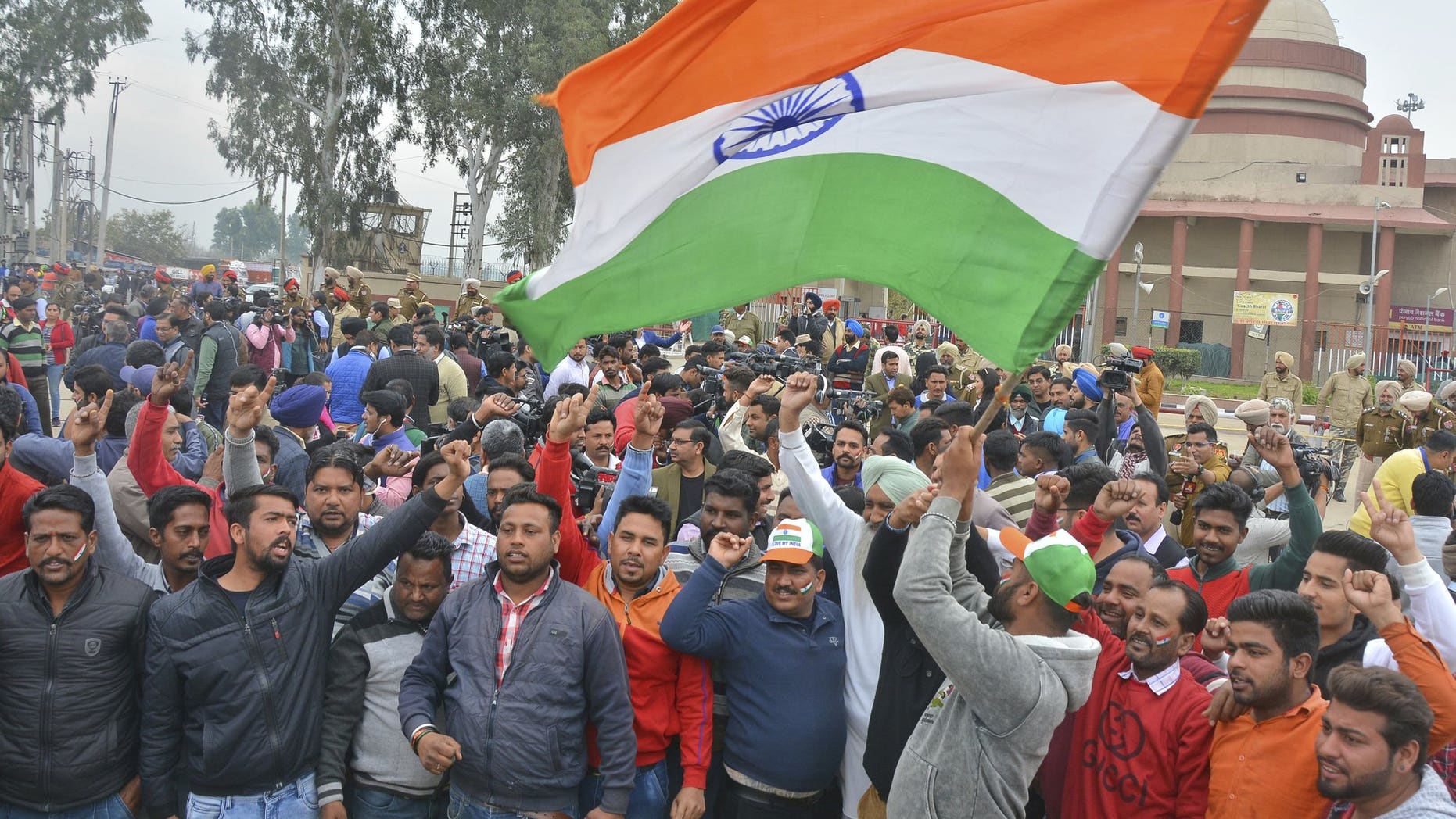 Pakistan to Begin Dialogue With India Whenever New Delhi Ready - Ambassador Pakistan to Begin Dialogue With India Whenever New Delhi Ready - Ambassador