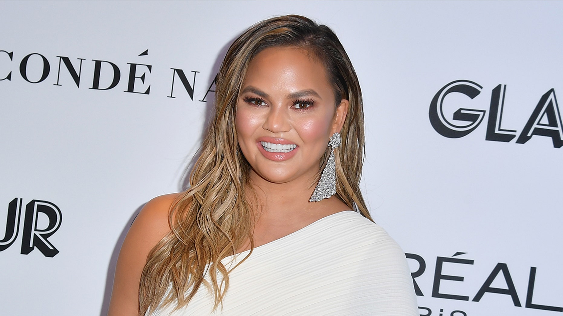 Model Chrissy Teigen.