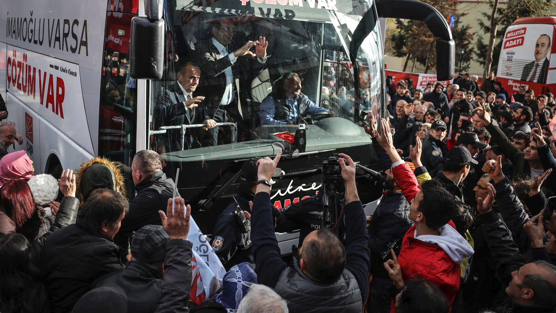 Turkey's AKP candidate declares victory in Istanbul, opposition says premature Turkey's AKP candidate declares victory in Istanbul, opposition says premature