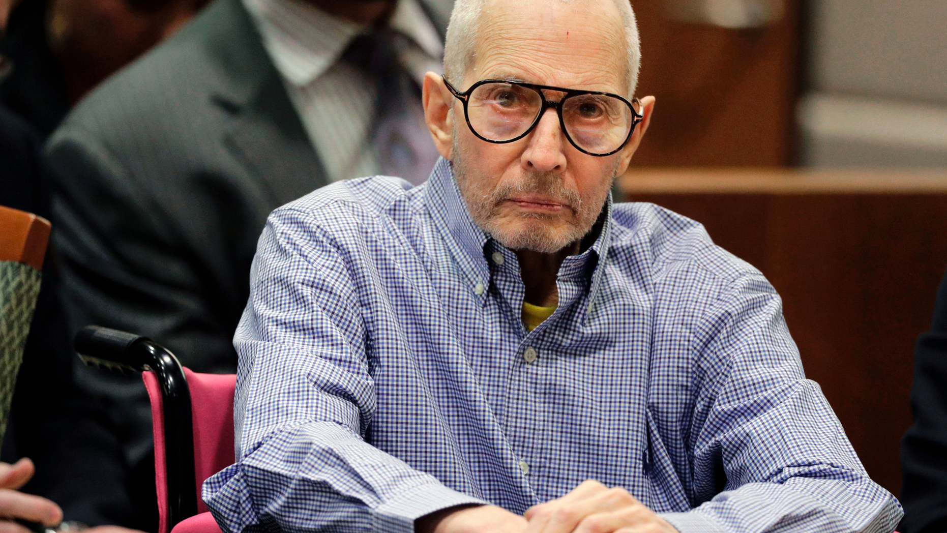 DOSSIER - In this archive photo of December 21, 2016, Robert Durst is sitting in a courtroom in Los Angeles. Robert Durst, the New York estate heir, faces a new lawsuit that claims to have killed his first wife and got rid of his body in 1982. A sister of Kathleen Durst filed a complaint for wrongful death on Friday 22 March 2019, accusing Durst of killing the woman in their suburban home in New York. (AP Photo / Jae C. Hong, Pool, File)