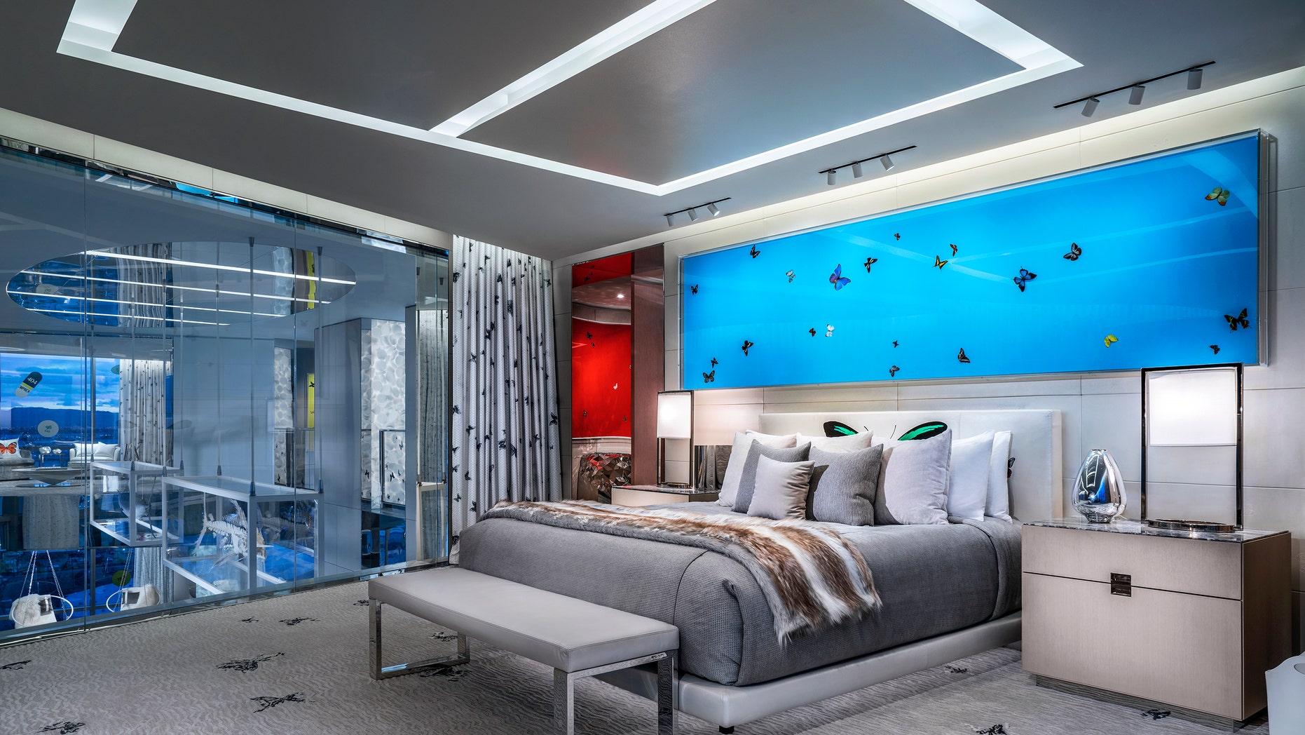 World S Most Expensive Hotel Room At Palms Casino Features