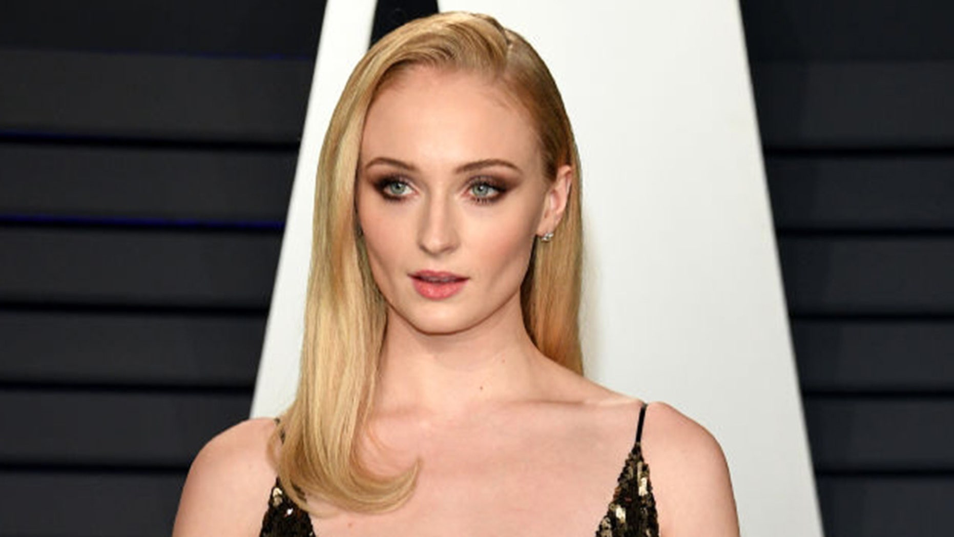Sophie Turner participates in the 2019 Oscars at the Vanity Fair.
