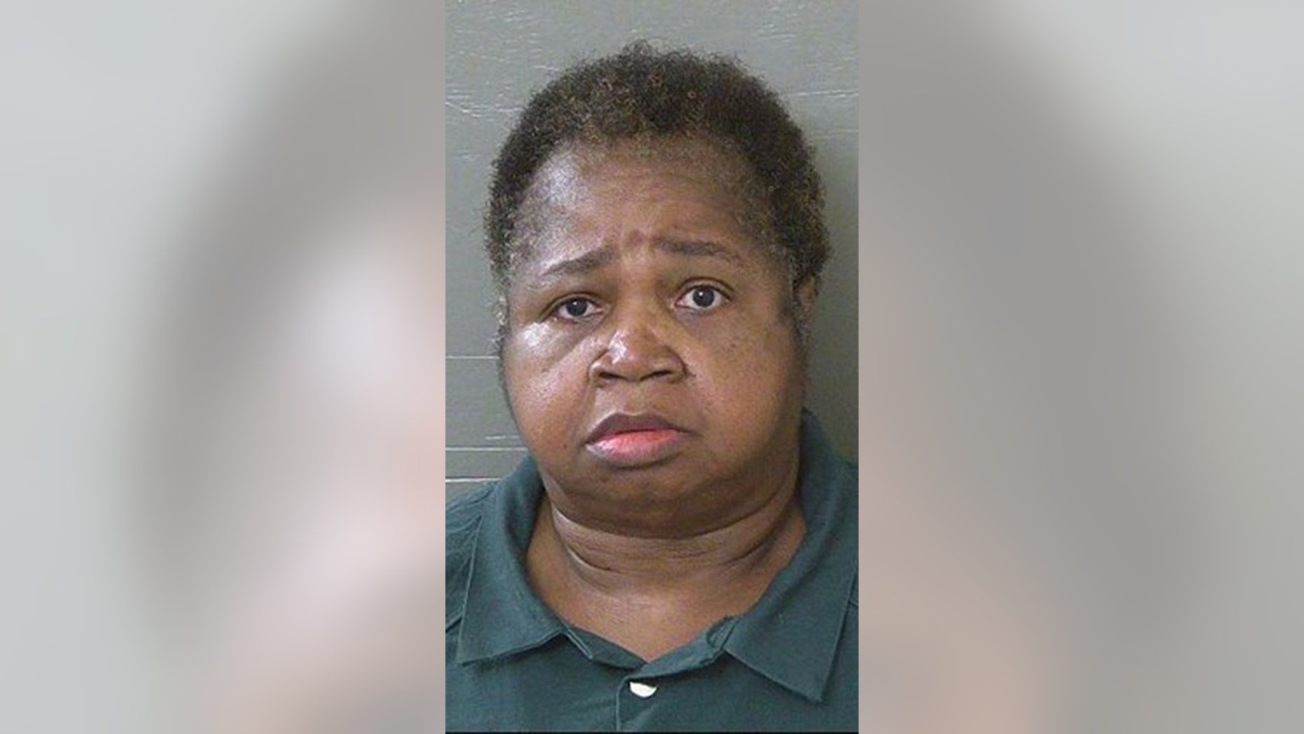Veronica Green Posey a été condamnée à la prison à vie vendredi pour le meurtre de sa cousine âgée de 9 ans, alors quXCHARXelle était assise sur elle en guise de punition.