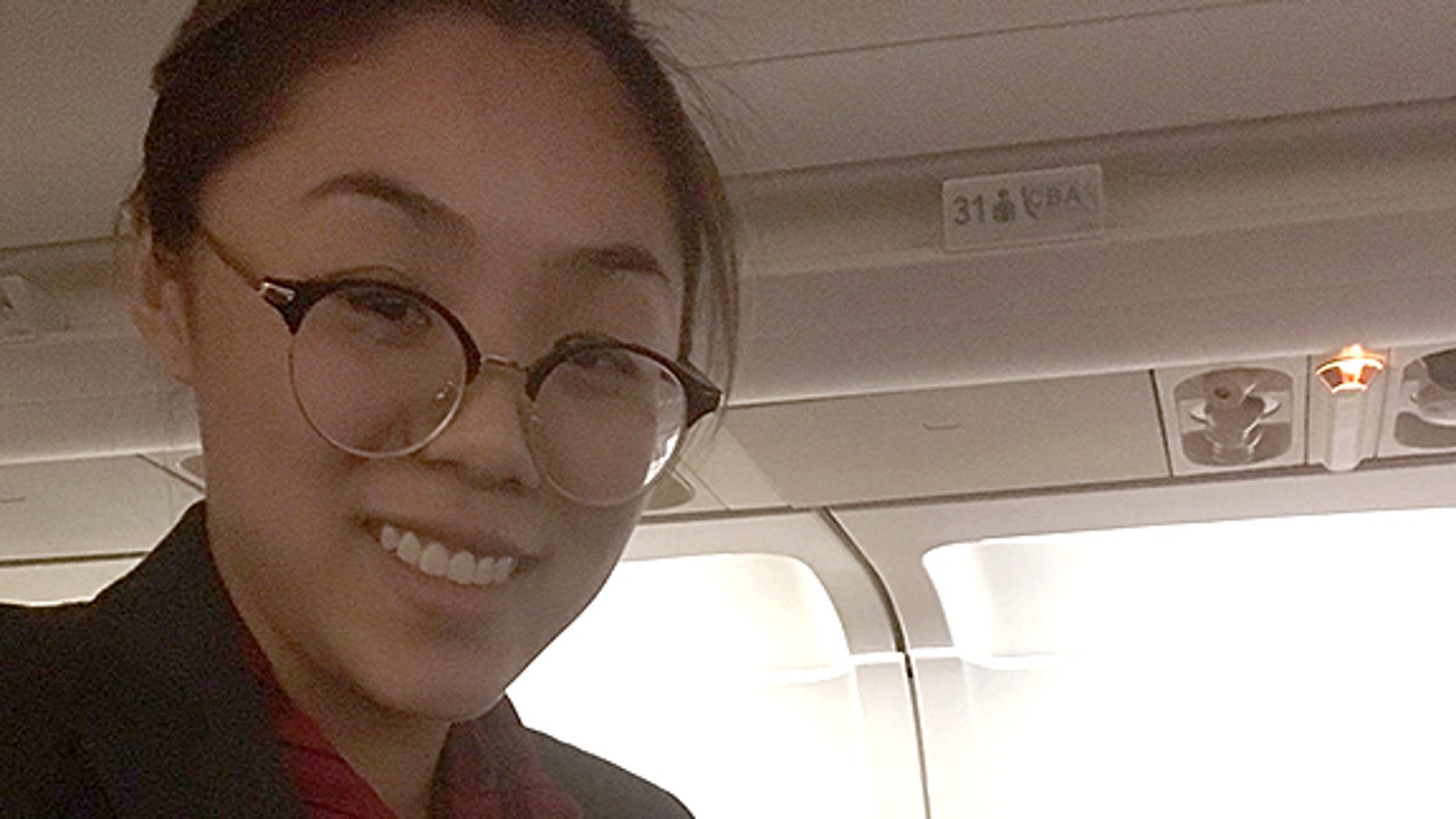 Air Canada pilot orders 23 pizzas for passengers stuck on grounded plane