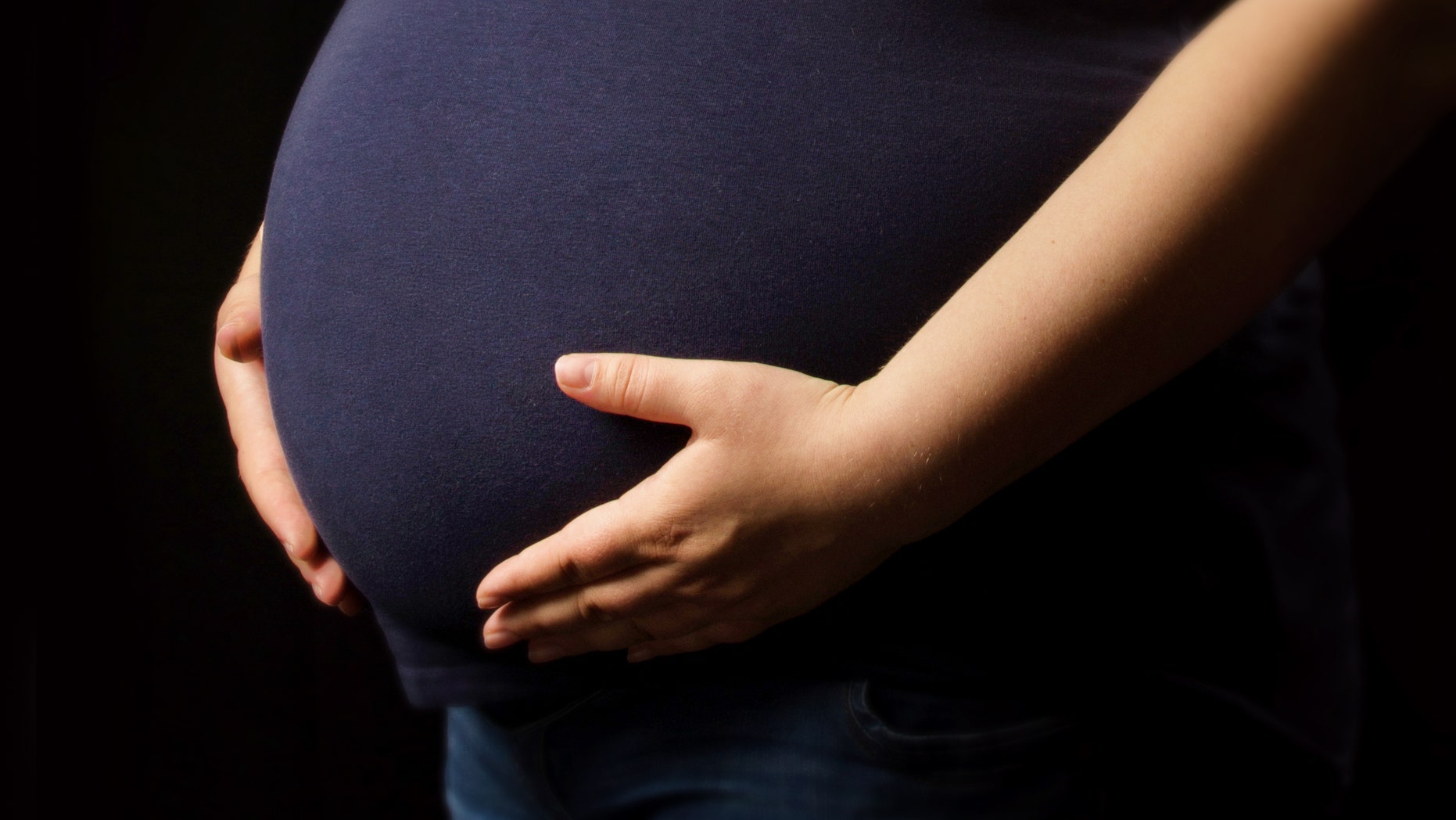 Excess Pregnancy Weight Gain Tied To Risk For Delivery Complications 