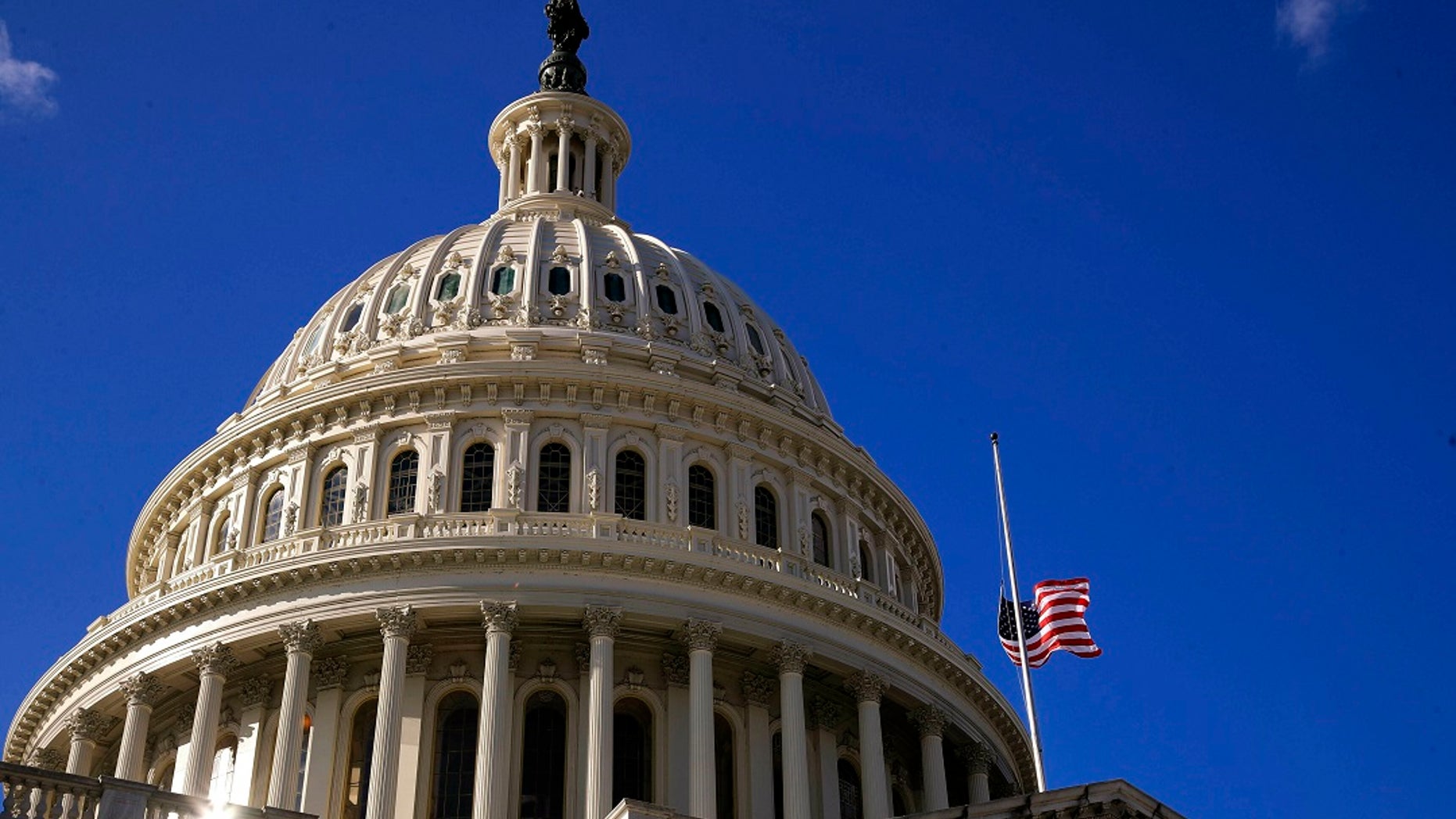 La cupola del Campidoglio degli Stati Uniti a Washington. Il Congresso 116 si avvicina ai giorni 100. (Foto AP / Manuel Balce Ceneta, File)