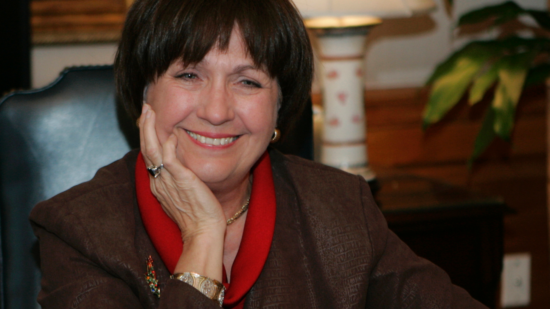 FILE - In this Dec. 18, 2007, file photo, Louisiana Gov. Kathleen Blanco conducts an interview in her office Baton Rouge, La. Louisiana officials are calling for prayers for Blanco, Wednesday, April 17, 2019, who has entered hospice care for incurable cancer. Blanco, a Democrat, is Louisiana’s first and only female governor, serving from 2004 to 2008, including during the devastation from hurricanes Katrina and Rita. She was diagnosed and treated for a rare eye cancer in 2011. The cancer returned and spread to her liver in 2017. (AP Photo/Bill Haber, File)