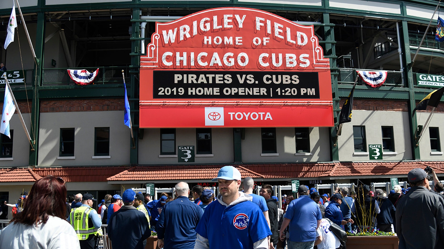 Chicago Cubs remove press box image that read 'No Women Admitted' after