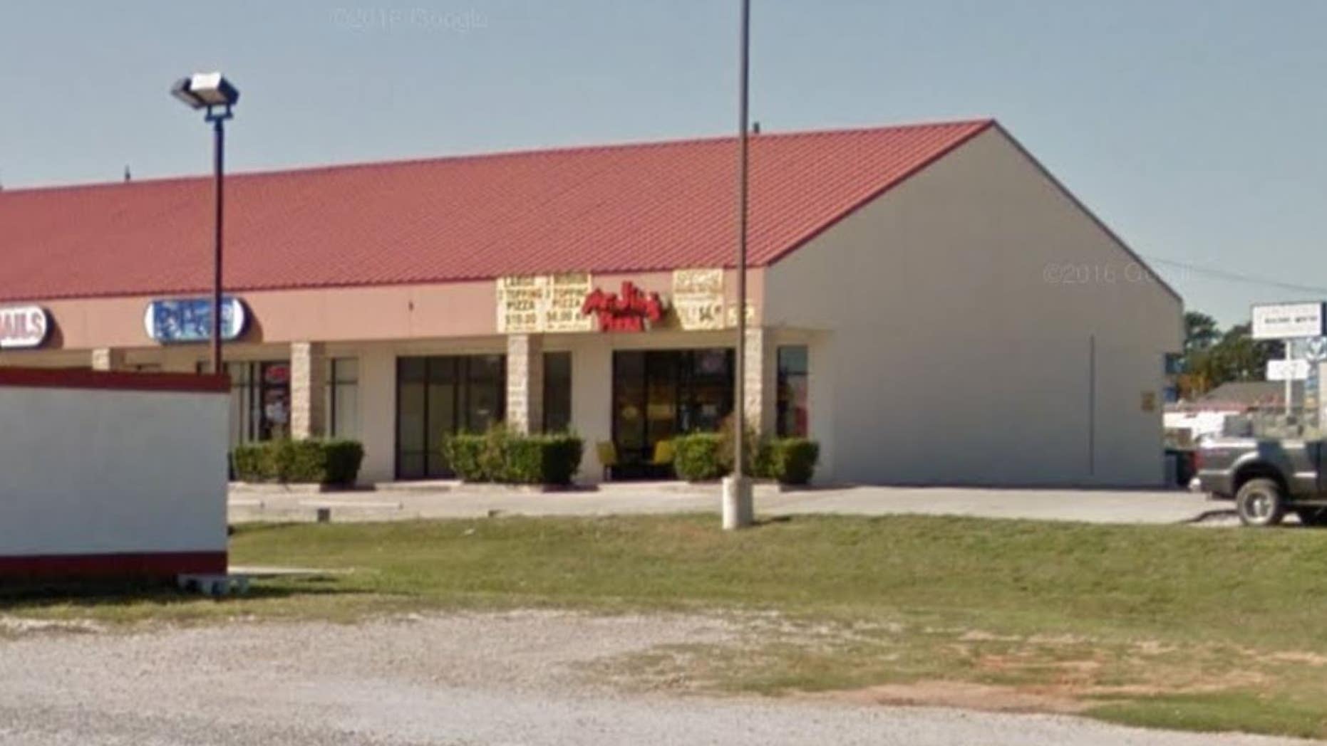 Mr. Jim’s Pizza in Springtown, Texas, was forced to close temporarily during an inspection by health inspectors.