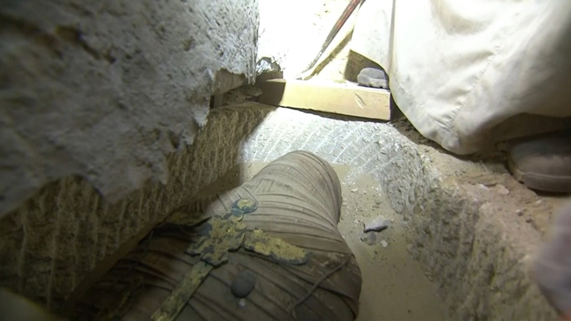 The well-preserved 2-500-year-old mummy of the ancient Egyptian high priest. (Discovery Channel)