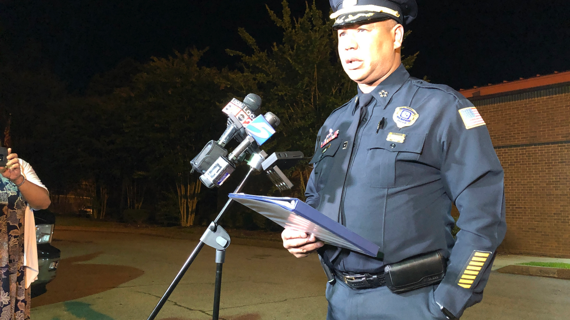 Memphis police chief Michael Rallings addresses reporters after a clash with police Wednesday night and an angry mob early Thursday, June 13, 2019 in Memphis, Tennessee. Armed officers and an angry mob clashed late Wednesday night after learning that at least one man had been shot dead by authorities in the northern Memphis neighborhood. (AP Photo / Adrian Sainz)