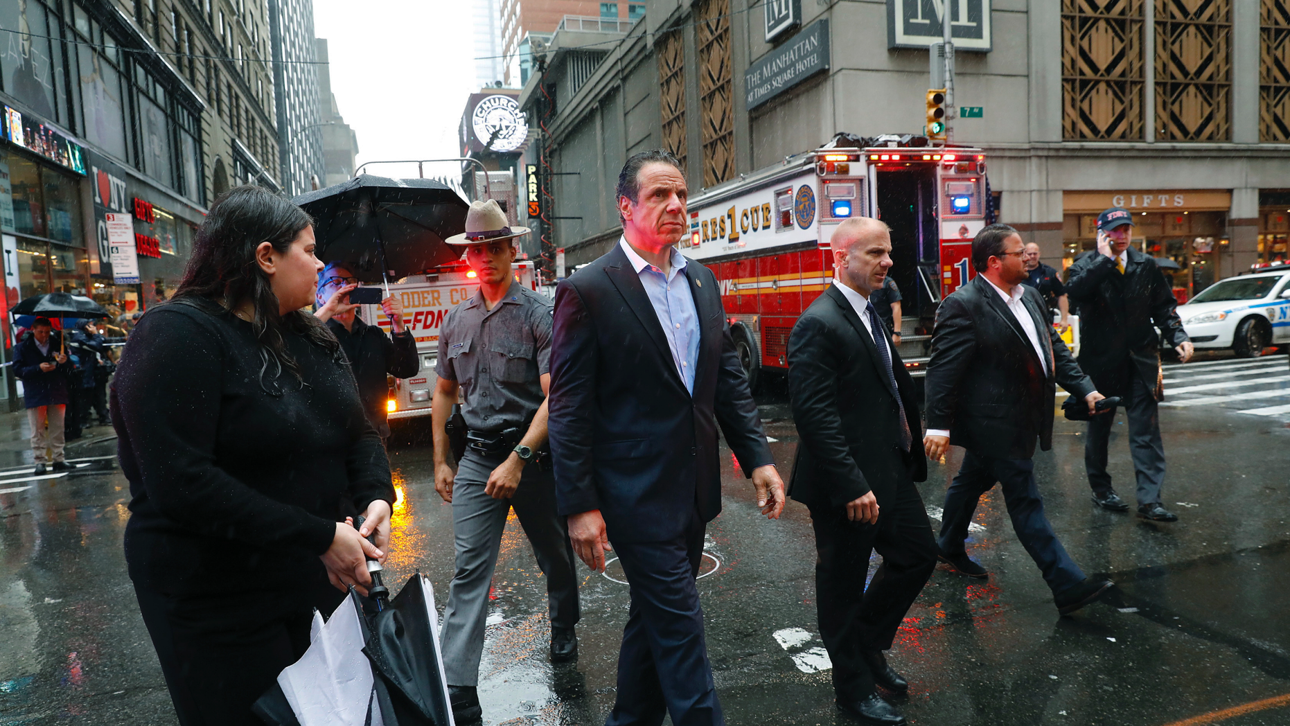 Westlake Legal Group ContentBroker_contentid-f6e86feb248b493bb74bf72cadb1a4ad Helicopter crashes on roof of NYC skyscraper; pilot killed JIM MUSTIAN fox-news/us/disasters/transportation fnc/us fnc Associated Press article 192a2156-bbea-5d09-acff-bbd5d0f4b225