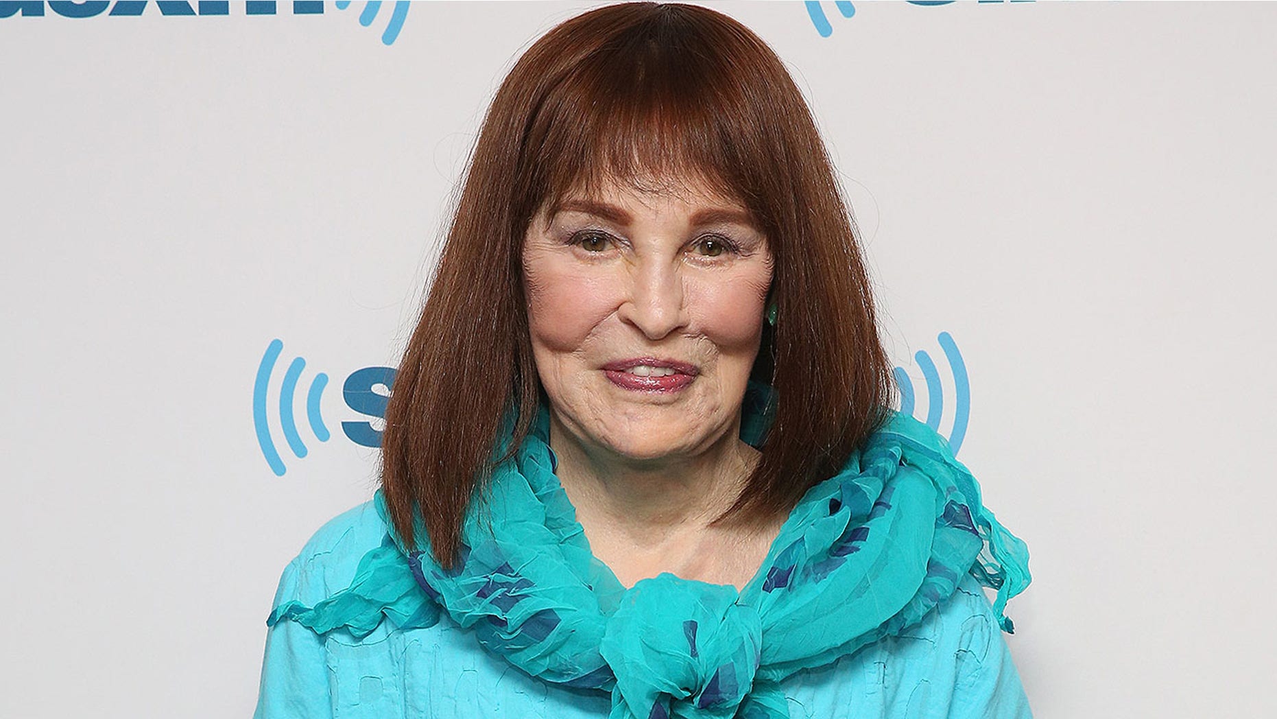 Gloria Vanderbilt died, her son Anderson Cooper revealed. The heiress, socialite, model and fashion designer was 95.