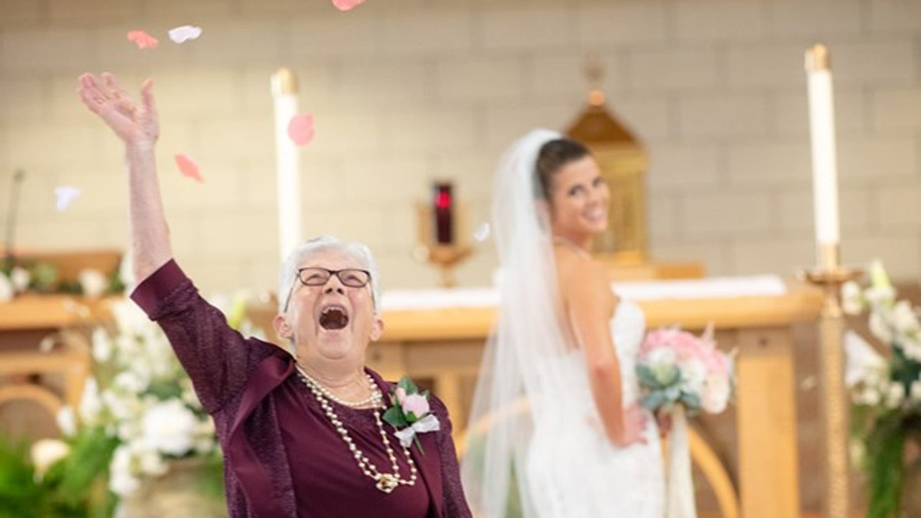 flower grandma wedding