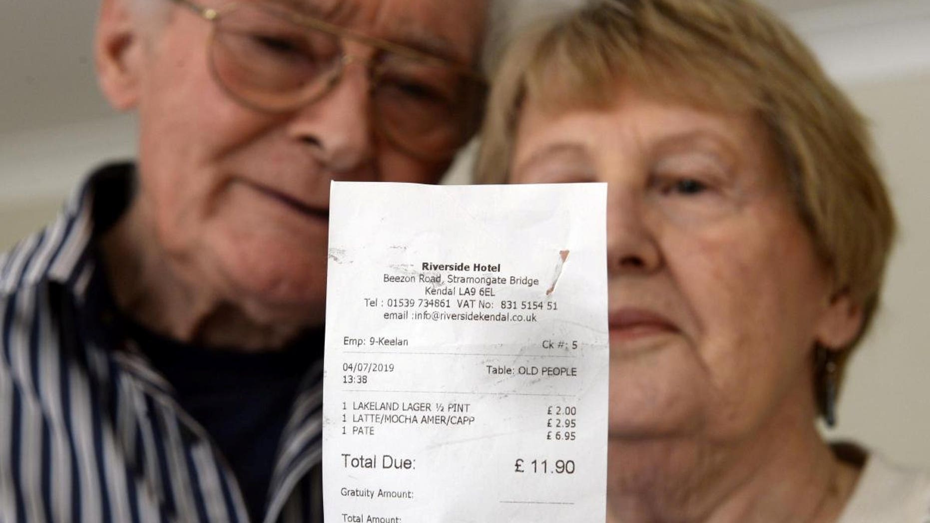 Phyllis and Robert Hidden noticed the "terrible" wording on their receipt after enjoying a lunchtime drink and a bite to eat last month.