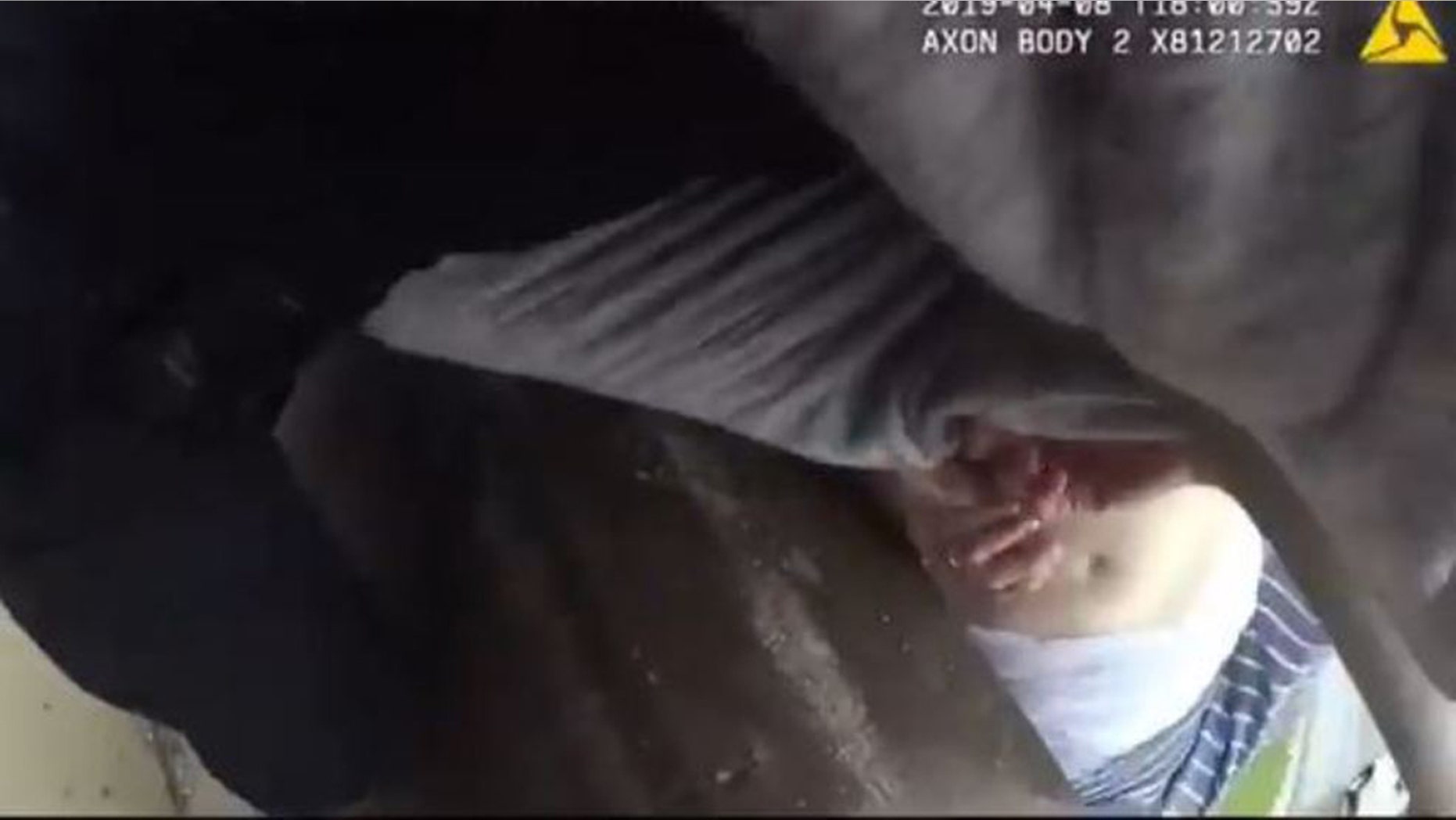 Westlake Legal Group Tennessee-Cop-Hero Dramatic video shows Tennessee officer save man from jumping off bridge Gerren Keith Gaynor fox-news/us/us-regions/southeast/tennessee fox news fnc/us fnc babbde9f-0f1a-5565-a644-630e8d75d6d7 article