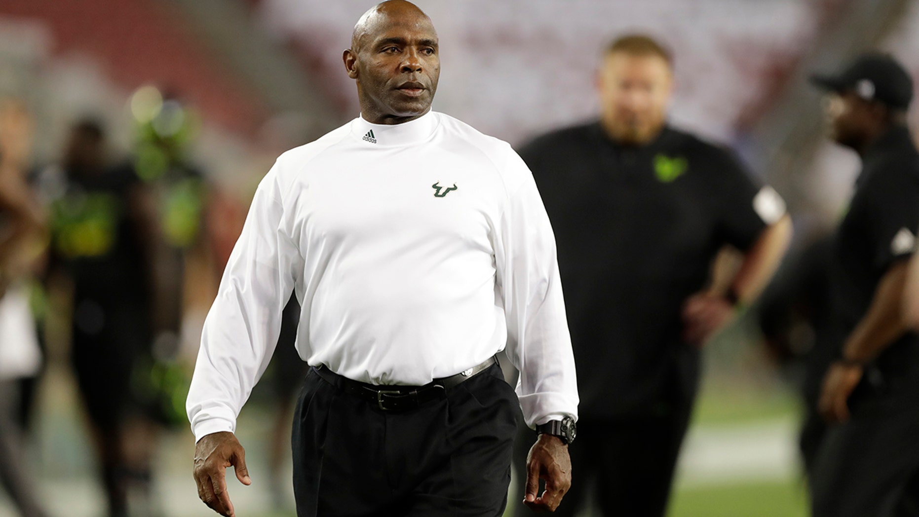 Usf Fires Coach Charlie Strong After 3 Season Slide Fox Wilmington