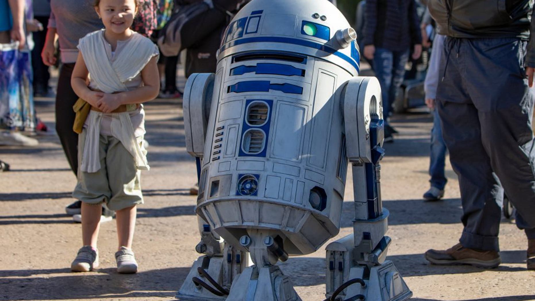 R2-D2, arguably the cutest droid in the galaxy before BB-8 came along, is now “gliding around” freely at Disneyland’s Star Wars: Galaxy’s Edge.