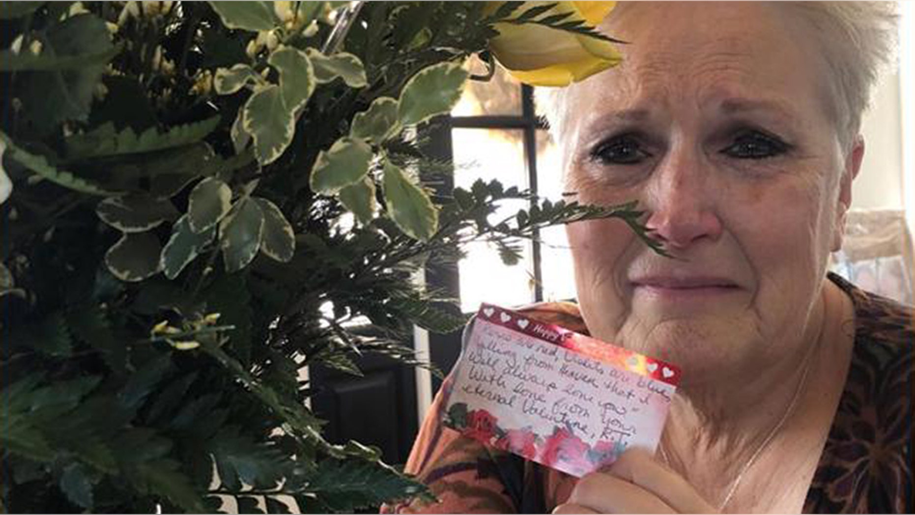 Debra Tenney received a bouquet of yellow flowers from her late husband Randy Tenney just months after he lost his battle with cancer in December. (Photo: Debra Tenney/KSAZ)