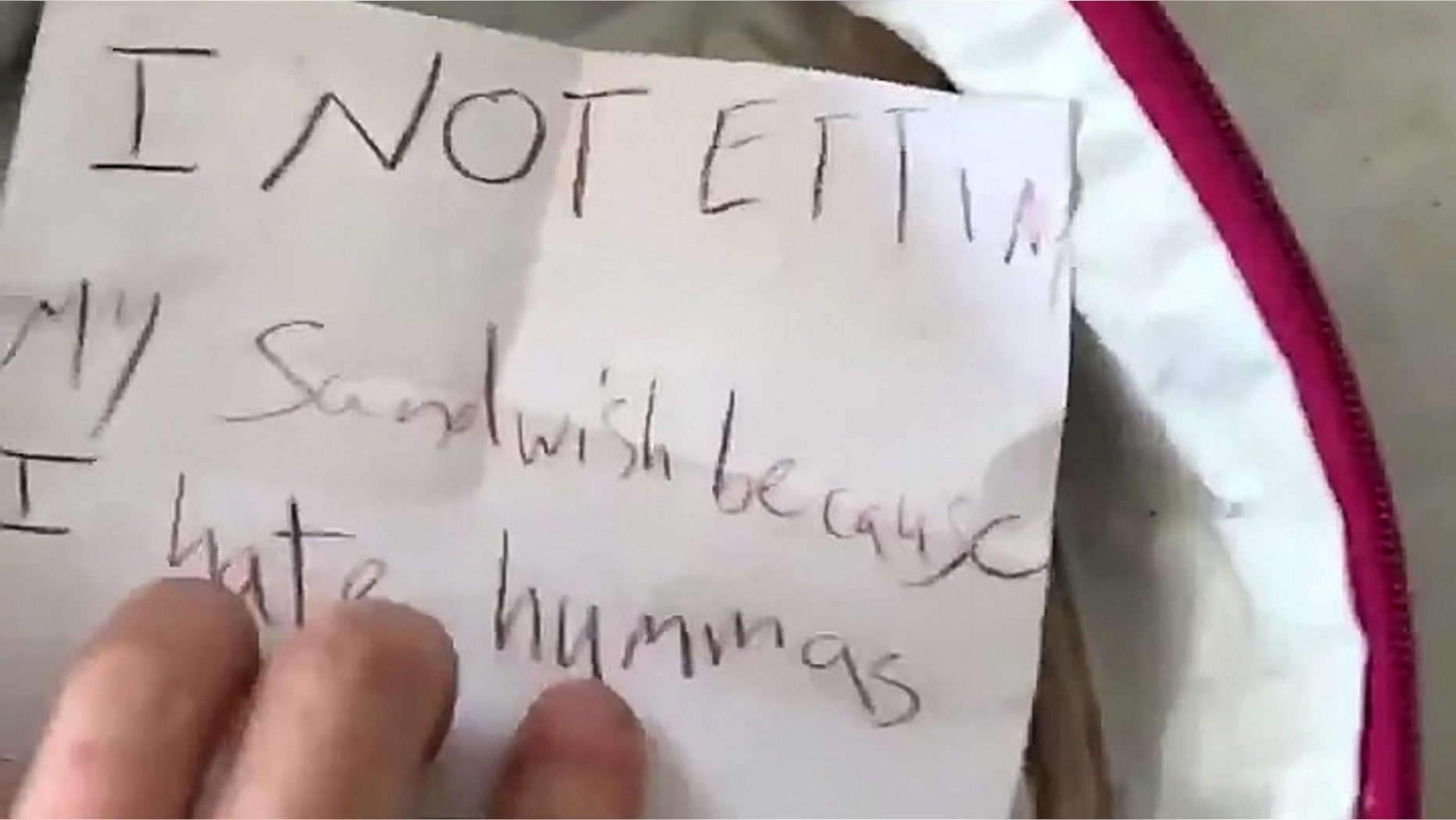 Pete Simson, 37, asked his daughter Pearl, 7, what she thought about her packed lunch that day, once she had returned home from school -- and discovered a note.