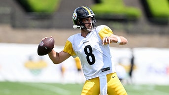 Aaron Rodgers' fears confirmed as ex-QB describes fake vaccination card scheme in NFL - Fox News