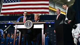 Trump desk - Fox News