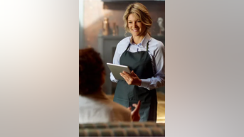 Ex-waitress reveals tipping SECRET - Fox News
