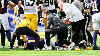 Chilling involuntary response follows brutal two-hit sequence that knocks helmet off star QB - Fox News