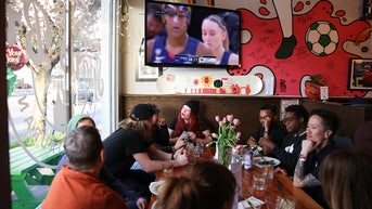 Portland establishment ousts customers over attire, then a deeper look gets ugly - Fox News