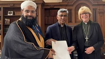 Cleric loses interfaith award over bin Laden remarks: 'Totally taken out of context' - Fox News